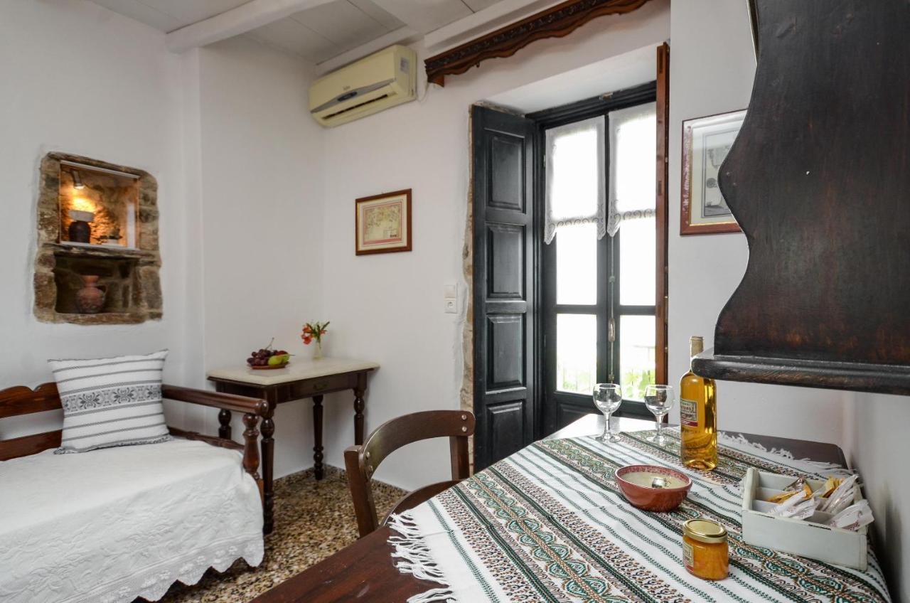 Venetiko Apartments Naxos City Exterior photo